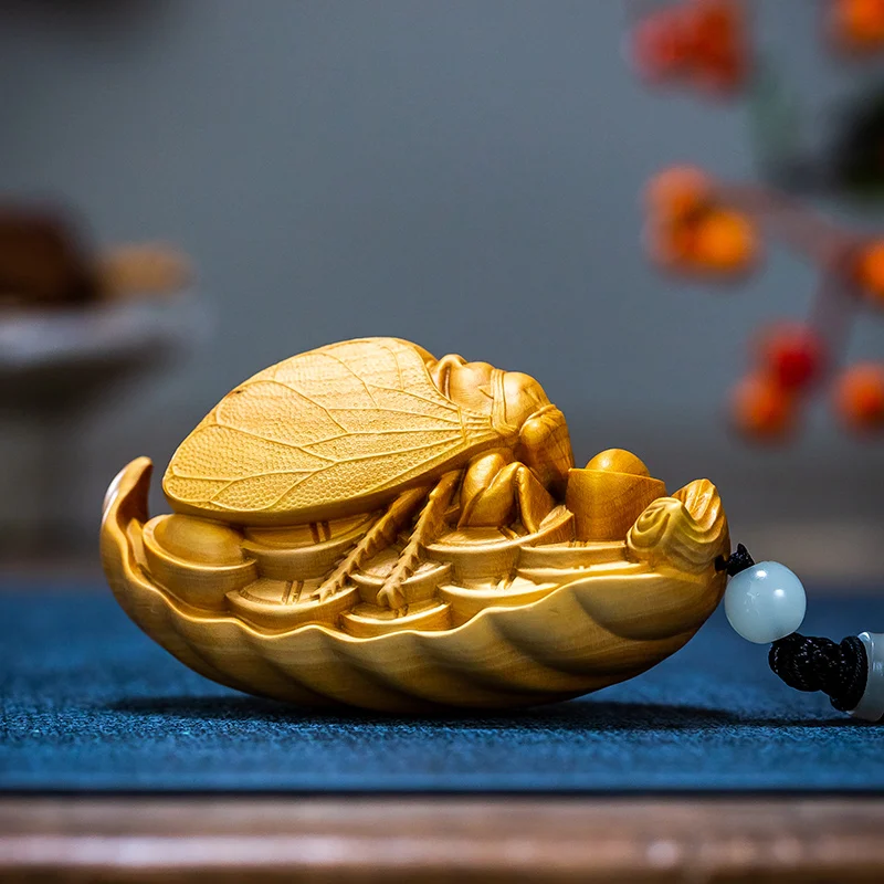 Boxwood Carved Cicada Pendant: Artisanal Wood Toy for Men's Gift & Symbolic Craftsmanship
Boxwood Carved Cicada Pendant: Artisanal Wood Toy for Men's Gift & Symbolic Craftsmanship