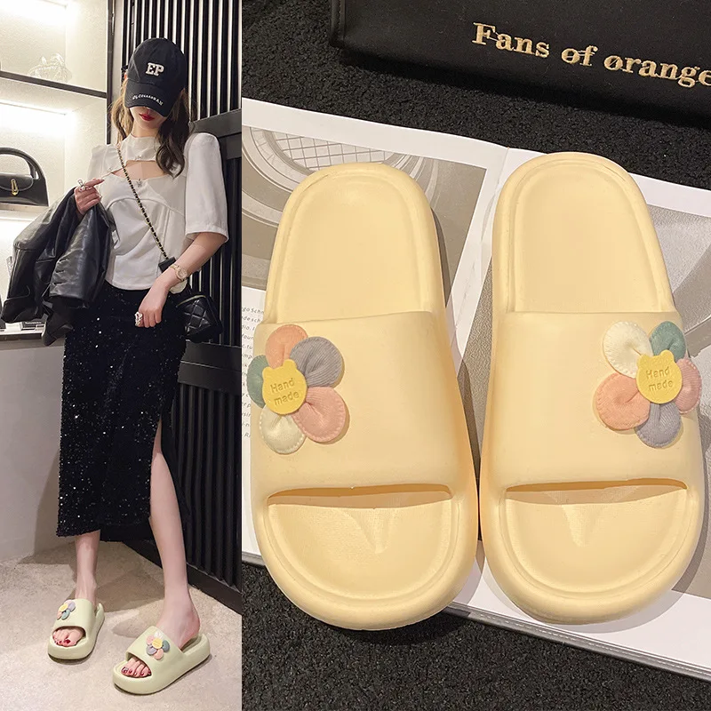 EVA Slippers Flower Fairy Style Bathroom Anti Slip Wear-resistant Lightweight and Comfortable Personalized Deodorization
EVA Slippers Flower Fairy Style Bathroom Anti Slip Wear-resistant Lightweight and Comfortable Personalized Deodorization