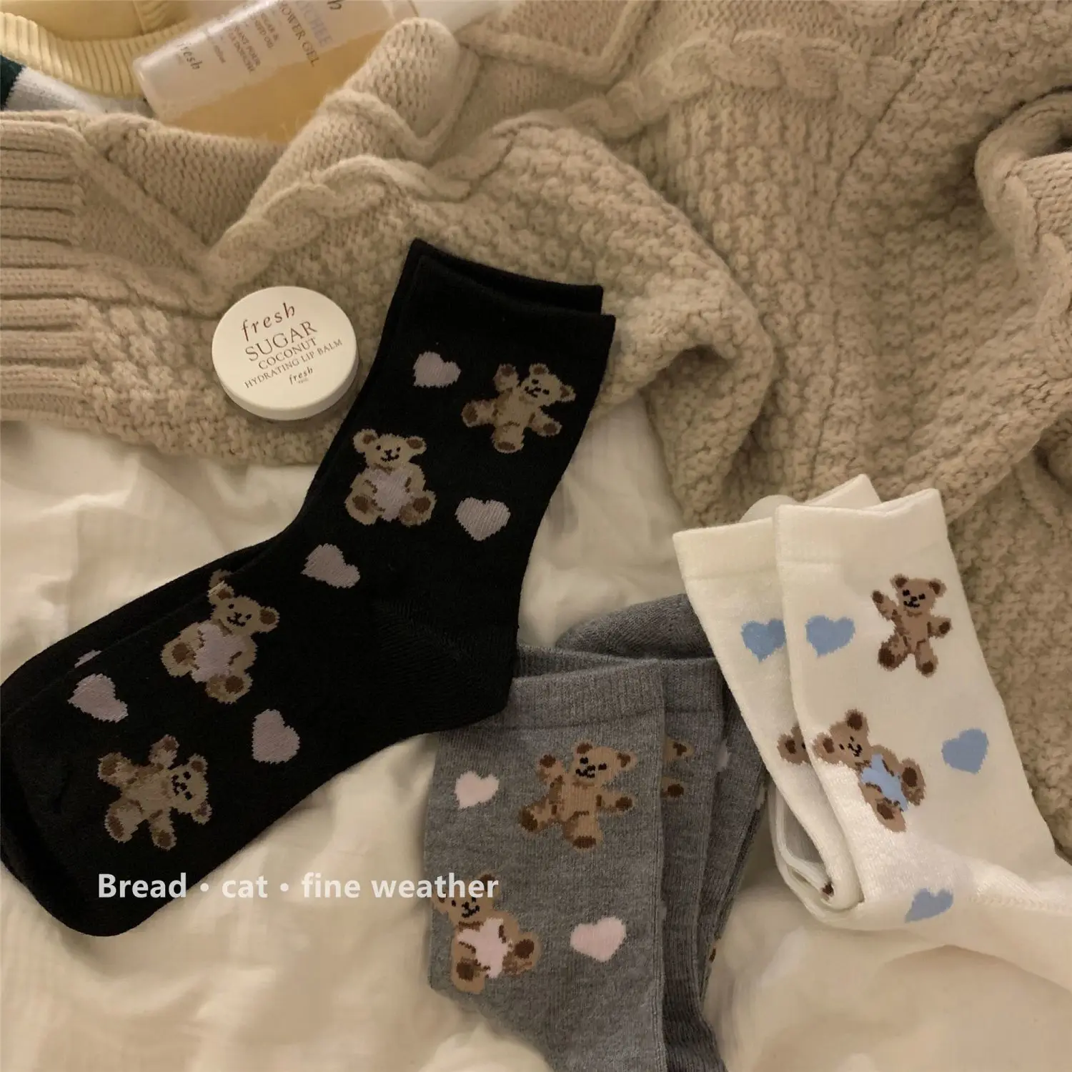 

23 New Black White Gray Cartoon Soft Short Socks Tiny Lovely Koala Bear Hug Love Blue Pink Heart Young Girl Home Cute Pop Fangle