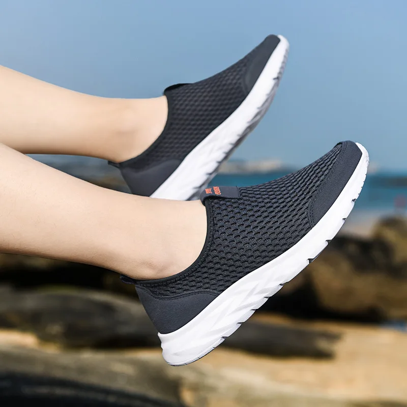 Casual Men's Sneakers Outdoor Non-Slip Men Shoes Mesh Ventilate Men's Sports Shoes Black Color Lightweight chaussure hommes
Casual Men's Sneakers Outdoor Non-Slip Men Shoes Mesh Ventilate Men's Sports Shoes Black Color Lightweight chaussure hommes