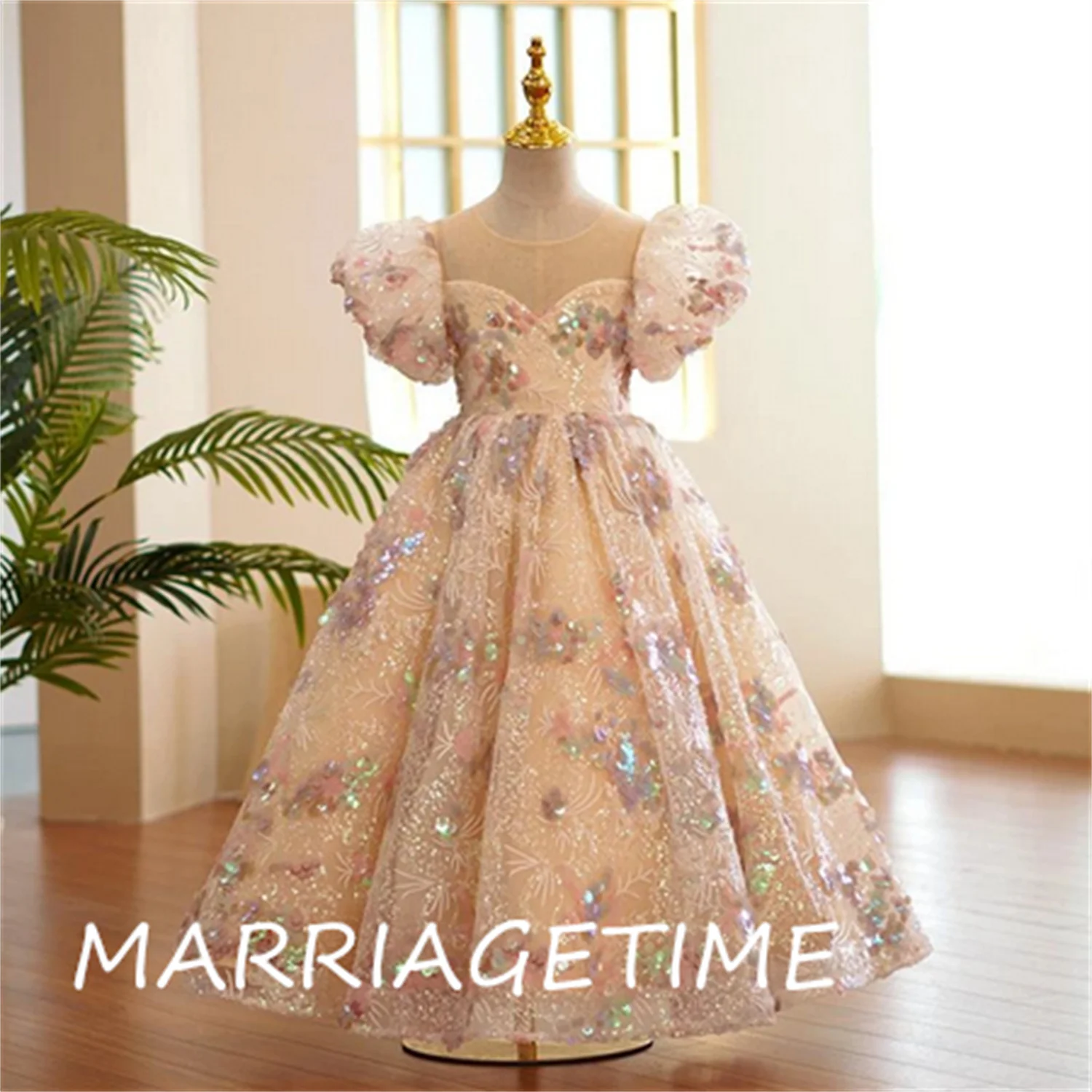 Bling Bling Beaded Crystal Flower Girls Dresses for Wedding Tulle Floor Length Girl Pageant Birthday Party Gowns
Bling Bling Beaded Crystal Flower Girls Dresses for Wedding Tulle Floor Length Girl Pageant Birthday Party Gowns