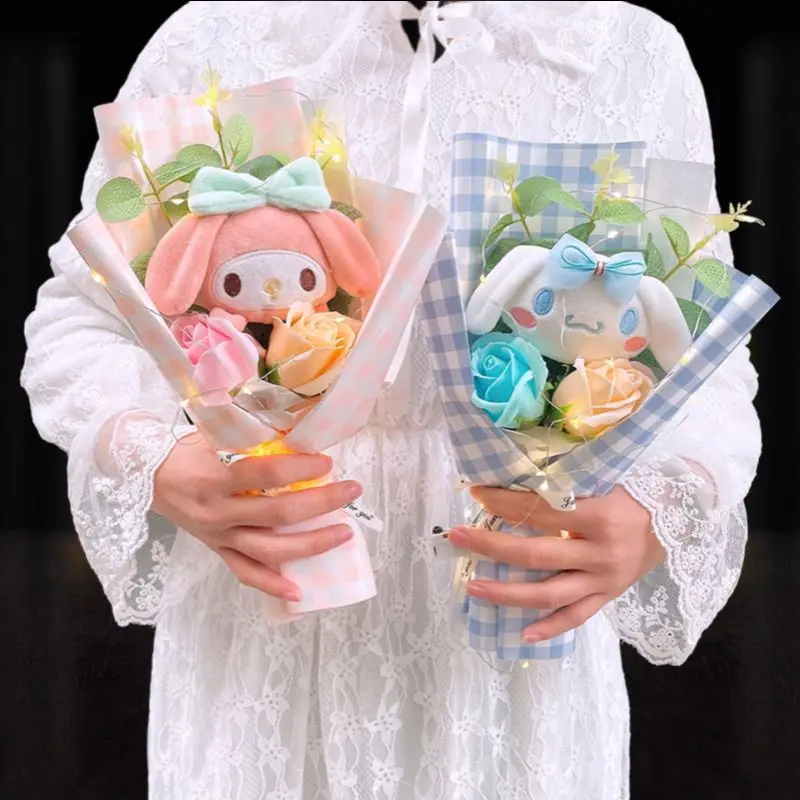 Милый Sanrio My Melody Cinnamoroll плюшевый букет цветов Kuromi мягкая плюшевая кукла Домашнее свадебное украшение подарок на день рождения
Милый Sanrio My Melody Cinnamoroll плюшевый букет цветов Kuromi мягкая плюшевая кукла Домашнее свадебное украшение подарок на день рождения