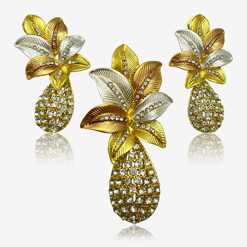Newmoon sublimate three color flower two sets crystal pendant and earring for women girls exaggerated design fashion jewelry
Newmoon sublimate three color flower two sets crystal pendant and earring for women girls exaggerated design fashion jewelry