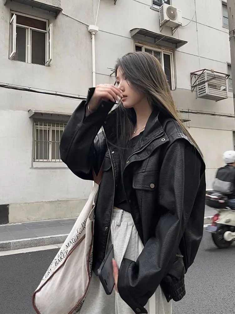 2024 Spring/Summer Women's New Vintage Leather Jacket Loose Slimming Leather Jacket Fashionable Versatile PU Jacket
2024 Spring/Summer Women's New Vintage Leather Jacket Loose Slimming Leather Jacket Fashionable Versatile PU Jacket