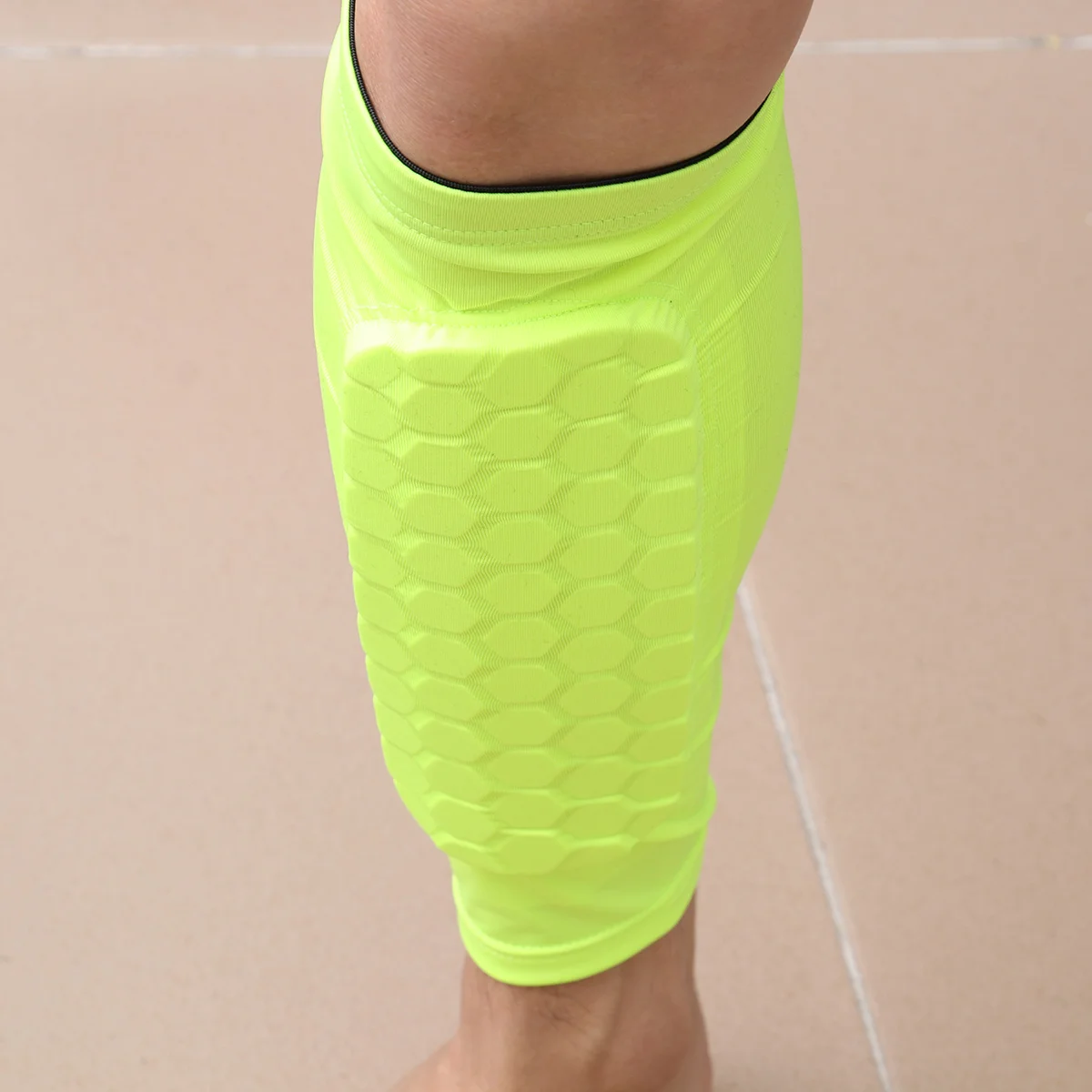

Unisex Calf Compression Leg Sleeve Shin Guard Support Calf Socks for Men Women Running Cycling Hiking Badminton Football