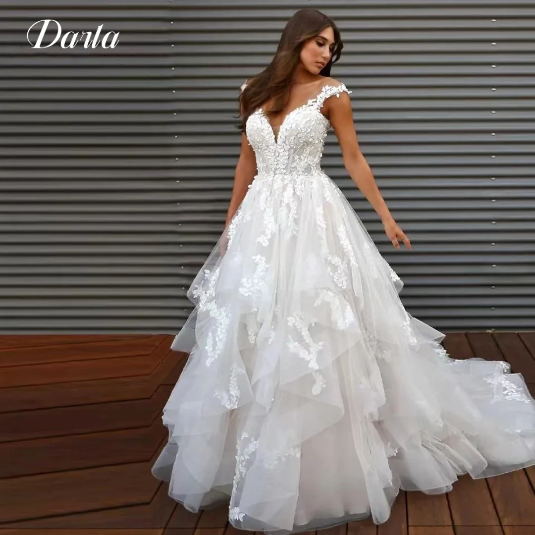 Moeden Lace Tulle Ruched Wedding Long Dresses V Neck Spaghetti Straps Sleeveless Bride Gowns Elegant Appliques Button Vestidos
Moeden Lace Tulle Ruched Wedding Long Dresses V Neck Spaghetti Straps Sleeveless Bride Gowns Elegant Appliques Button Vestidos