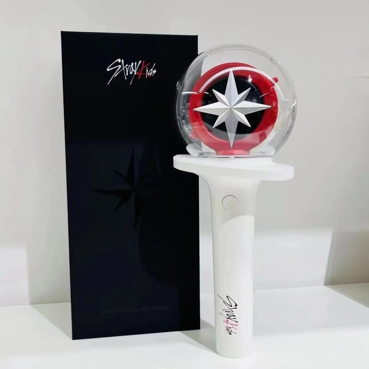 

New Kpop Strayed kids Ver.2 Lightstick With Bluetooth Support Glow Hand Lamp Concert Light Stick Fans Collection Toy Kids Gift