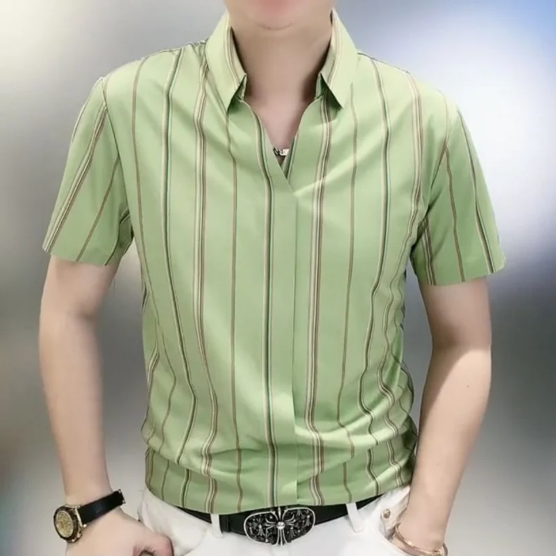 

Summer Thin Ice Silk Fashion Trend Design Sense Short Sleeved Shirt Men's Lapel Print Stripes Smart Casual Loose Versatile Top