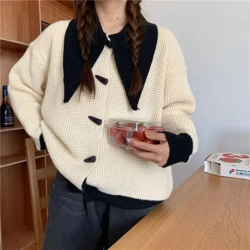 Women Clothing Tempetament Cardigan Jackets Korean Pull Femme Sweet Peter Pan Collar Loose Knitted Sweater 2023 Sueter Mujer
Women Clothing Tempetament Cardigan Jackets Korean Pull Femme Sweet Peter Pan Collar Loose Knitted Sweater 2023 Sueter Mujer