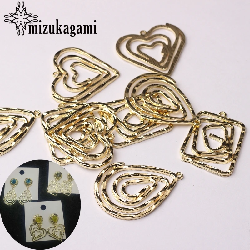 Zinc Alloy Spiral Hollow Hearts Water Drop Geometric Charms 6pcs/lot for DIY Fashion Jewelry Earrings Making Accessories
Zinc Alloy Spiral Hollow Hearts Water Drop Geometric Charms 6pcs/lot for DIY Fashion Jewelry Earrings Making Accessories