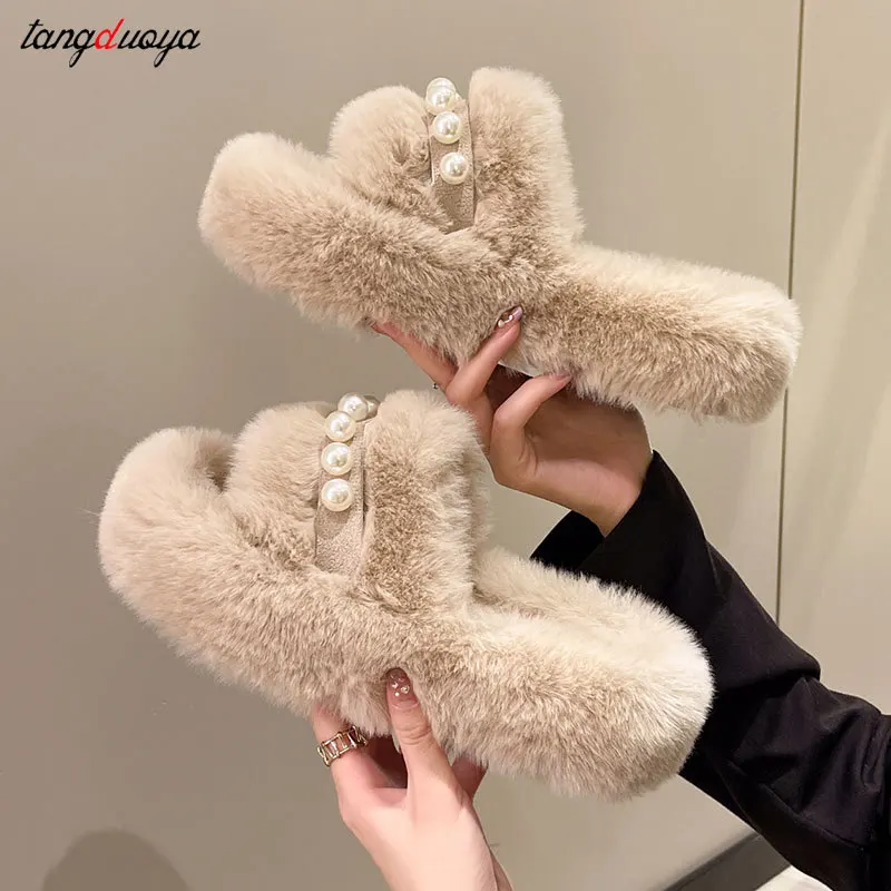 pearl Winter Warm platform Slipper Women Slides Outside Design Fluffy Slippers Indoor Soft Plush Shoes Women Warm Slippers
pearl Winter Warm platform Slipper Women Slides Outside Design Fluffy Slippers Indoor Soft Plush Shoes Women Warm Slippers