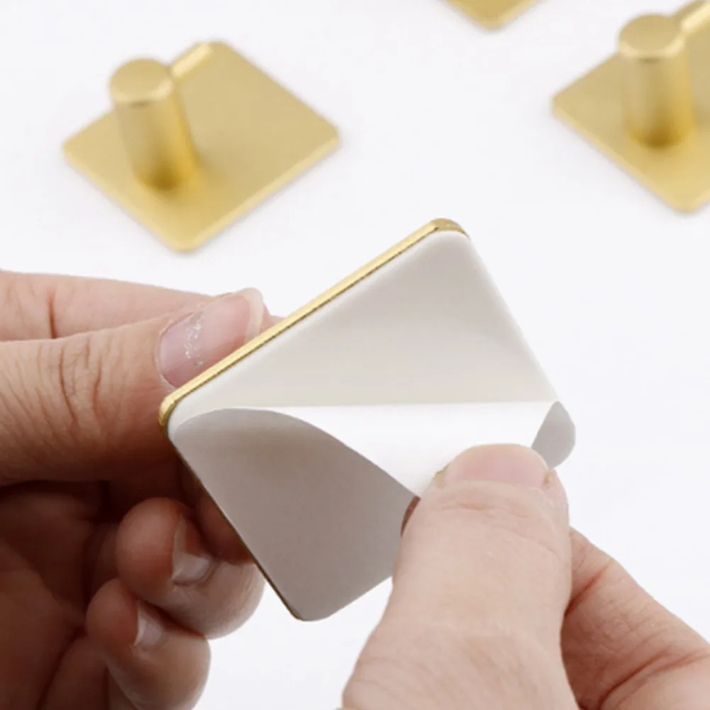4.5*4.5cm Aluminum Alloy Gold Robe Towel Holder Hooks Self Adhesives Wall Door Mounted Bedroom Multipurpose Single Hook
4.5*4.5cm Aluminum Alloy Gold Robe Towel Holder Hooks Self Adhesives Wall Door Mounted Bedroom Multipurpose Single Hook