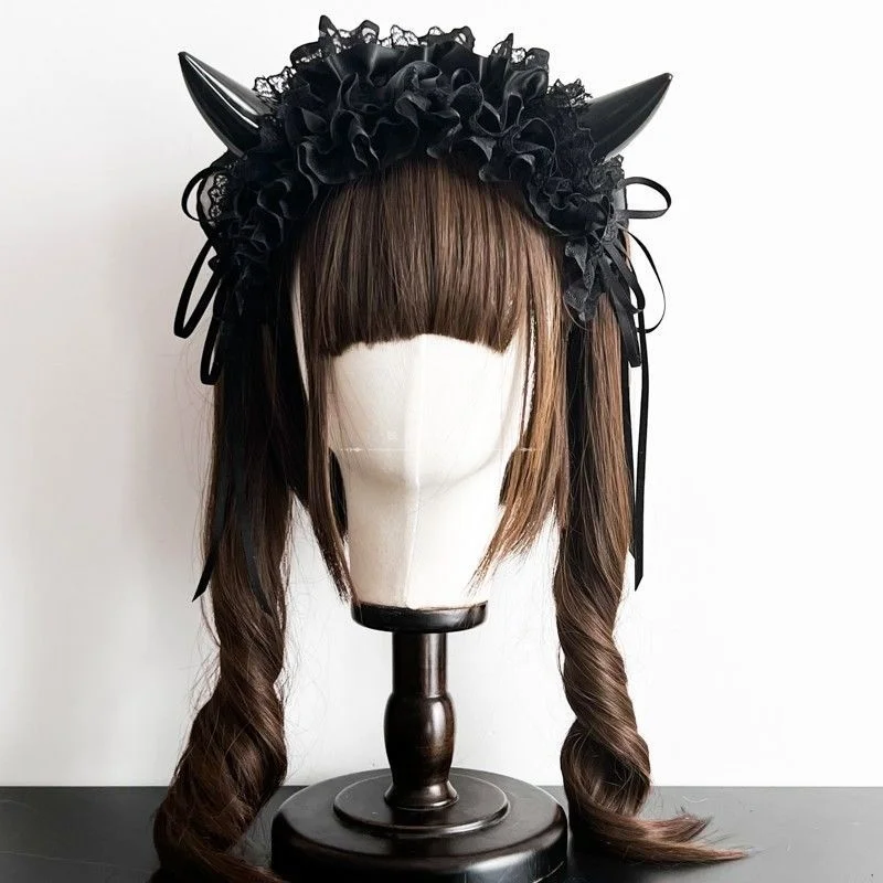 Dark Demon Horn Gothic Hair Strap with Multi Layer Lace for Halloween Stubborn Girl Style Lolita Hair Accessories
Dark Demon Horn Gothic Hair Strap with Multi Layer Lace for Halloween Stubborn Girl Style Lolita Hair Accessories