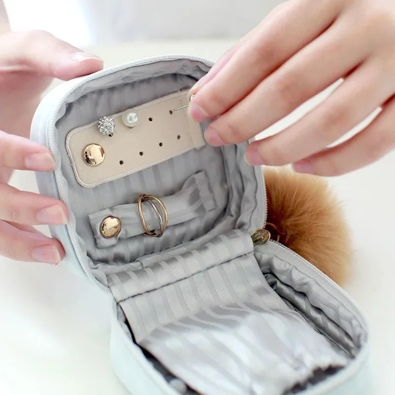 Luxury Jewelry Organizer Bags Cute Jewelry Box Mini Storage Box Portable Storage Bag With Moon Star Jewelry Organizer Box
Luxury Jewelry Organizer Bags Cute Jewelry Box Mini Storage Box Portable Storage Bag With Moon Star Jewelry Organizer Box
