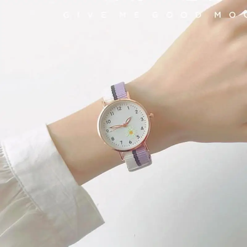 Simple Watch Women Fashion Casual Fabric Belt Contrast Color Stitching Watches Simple Ladies' Small Dial Quartz Waterproof Clock
Simple Watch Women Fashion Casual Fabric Belt Contrast Color Stitching Watches Simple Ladies' Small Dial Quartz Waterproof Clock