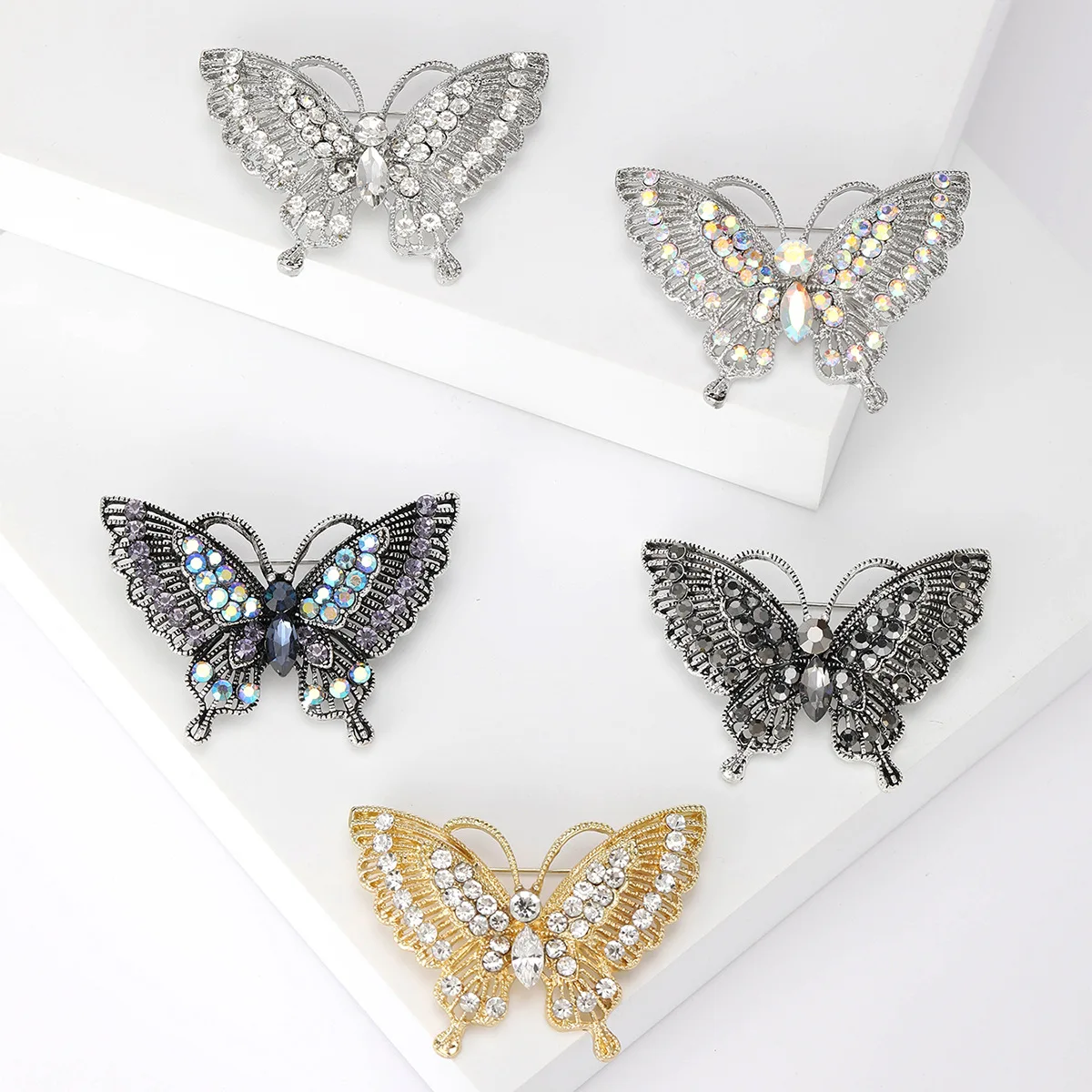 

Cyrstal Butterfly Brooch Pins For Women Unisex Rhinestone Insect Banquet Daily Jewelry Gift Clothing Dress Bag Accesories