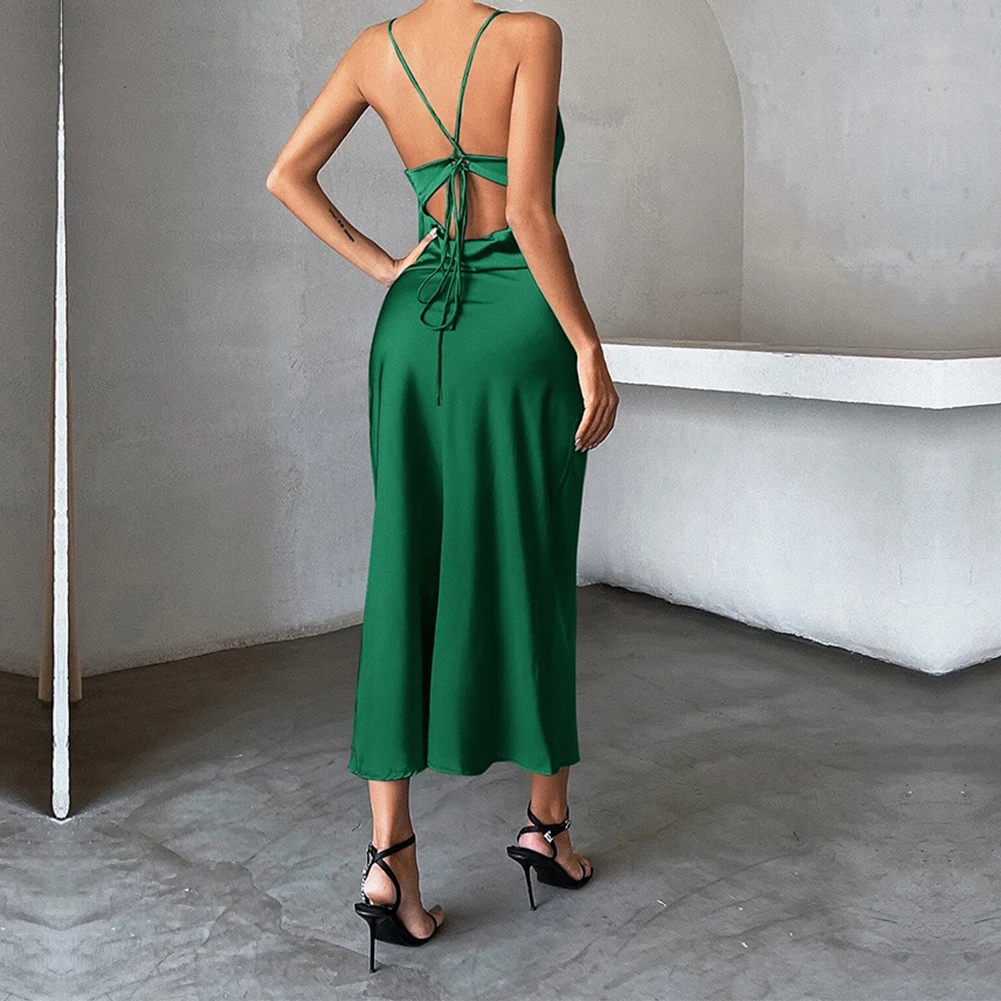 Sexy Backless Bodycon Woman Dress Spaghetti Strap Party Dress Green Color Suitable for All Seasons Perfect for Parties
Sexy Backless Bodycon Woman Dress Spaghetti Strap Party Dress Green Color Suitable for All Seasons Perfect for Parties