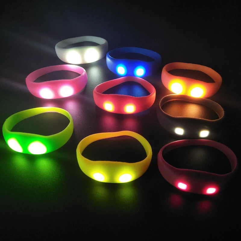 

LED Flashing Wristband Wrist Band Vocie Control Bracelet Sound Activated Glow Bracelet for Party Clubs Concerts