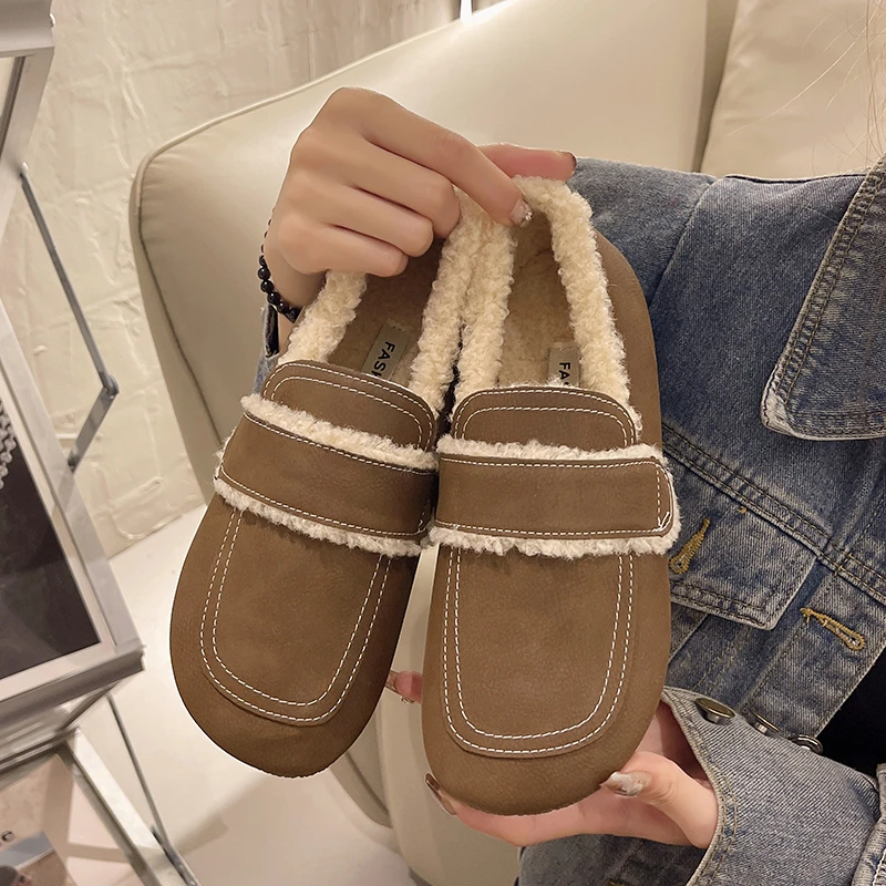 Plush Doudou shoes Women's 2023 Winter New Versatile Kicking with one foot Flat bottom Mao Mao shoes female
Plush Doudou shoes Women's 2023 Winter New Versatile Kicking with one foot Flat bottom Mao Mao shoes female