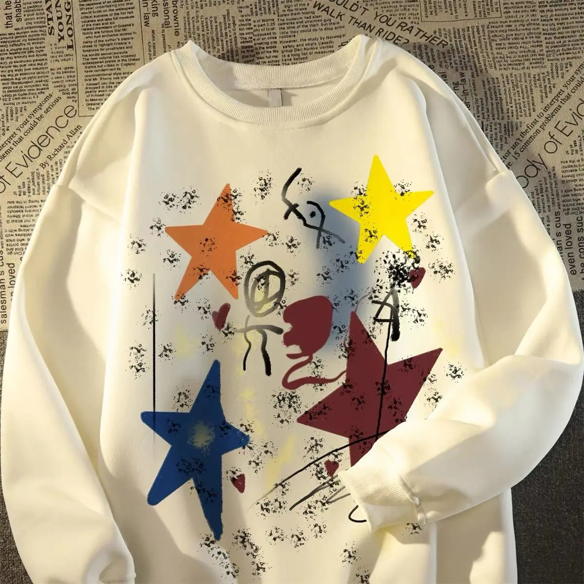 American hiphop high street star graffiti sweatshirt for women and men autumn and winter street style versatile retro couple top
American hiphop high street star graffiti sweatshirt for women and men autumn and winter street style versatile retro couple top
