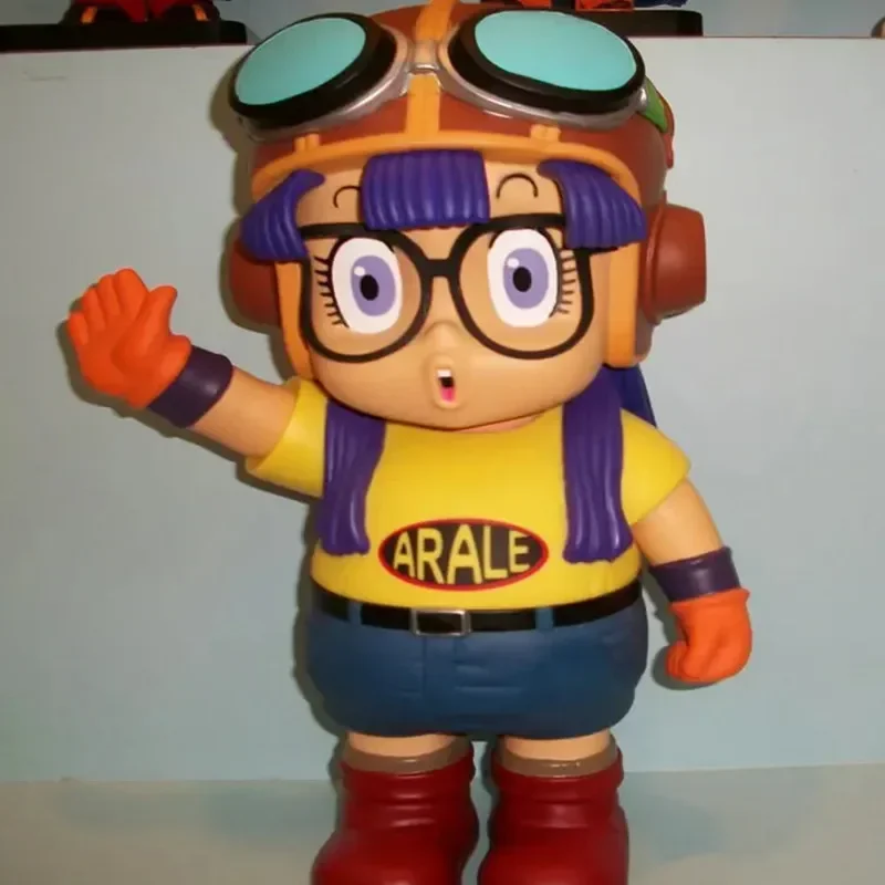 

20-40cm Aral Dr. Slump Figurine Anime The King The Universe Figure Pvc Statue Figures Model Home Decor Toy Doll Collection Gift