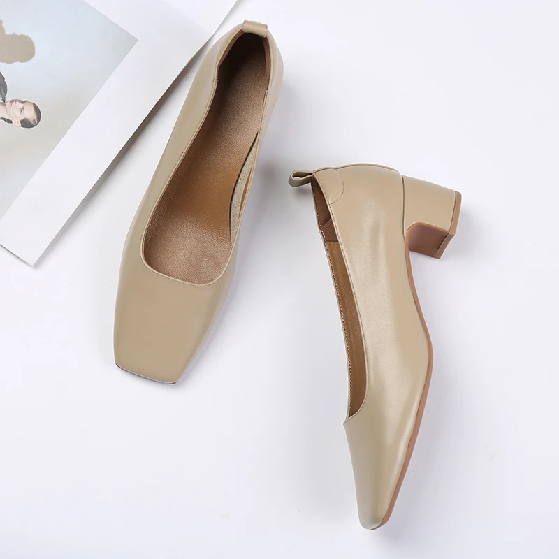 

Soft leather square toe middle heel shoes, genuine leather retro shallow mouthed soft sole comfortable women's shoes