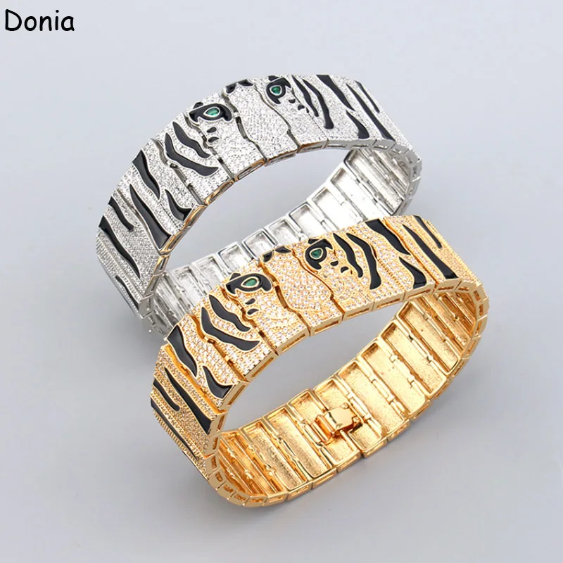 

Donia Jewelry New Fashion Green-Eyed Tiger Titanium Steel Micro-Inlaid AAA Zircon Open palace Luxury Wide Bracelet