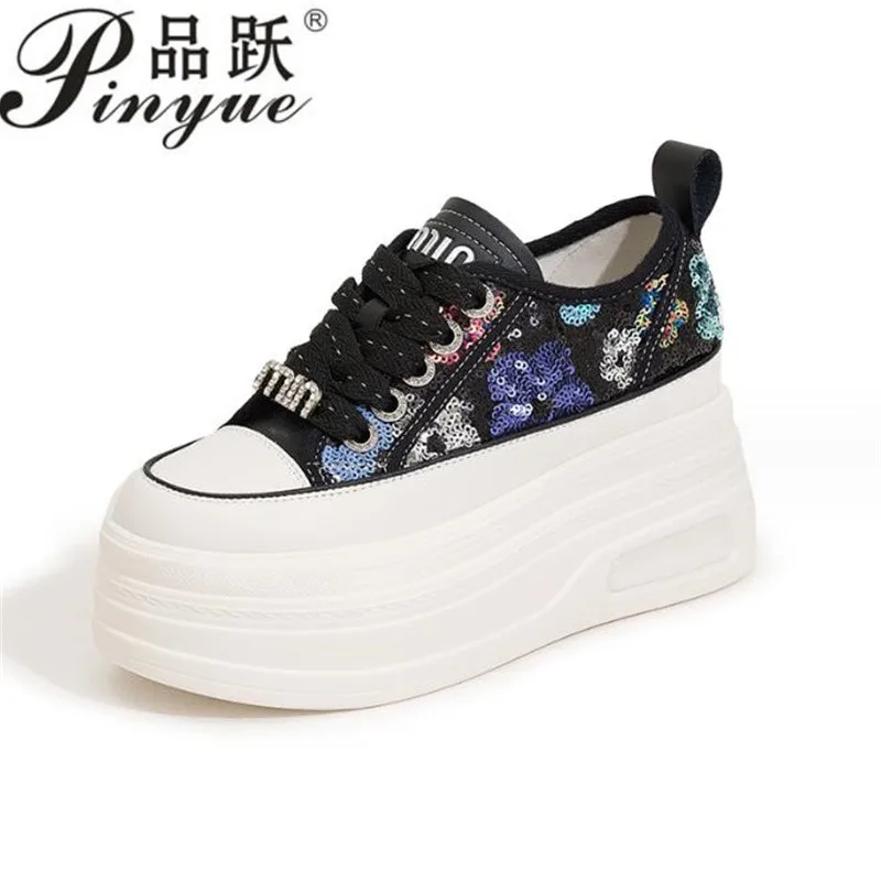8cm Synthetic Platform Wedge Flats Shoes Chunky Sneaker Casual Bling Leather Comfy High Brand Spring Slip on Autumn frenum Shoes
8cm Synthetic Platform Wedge Flats Shoes Chunky Sneaker Casual Bling Leather Comfy High Brand Spring Slip on Autumn frenum Shoes