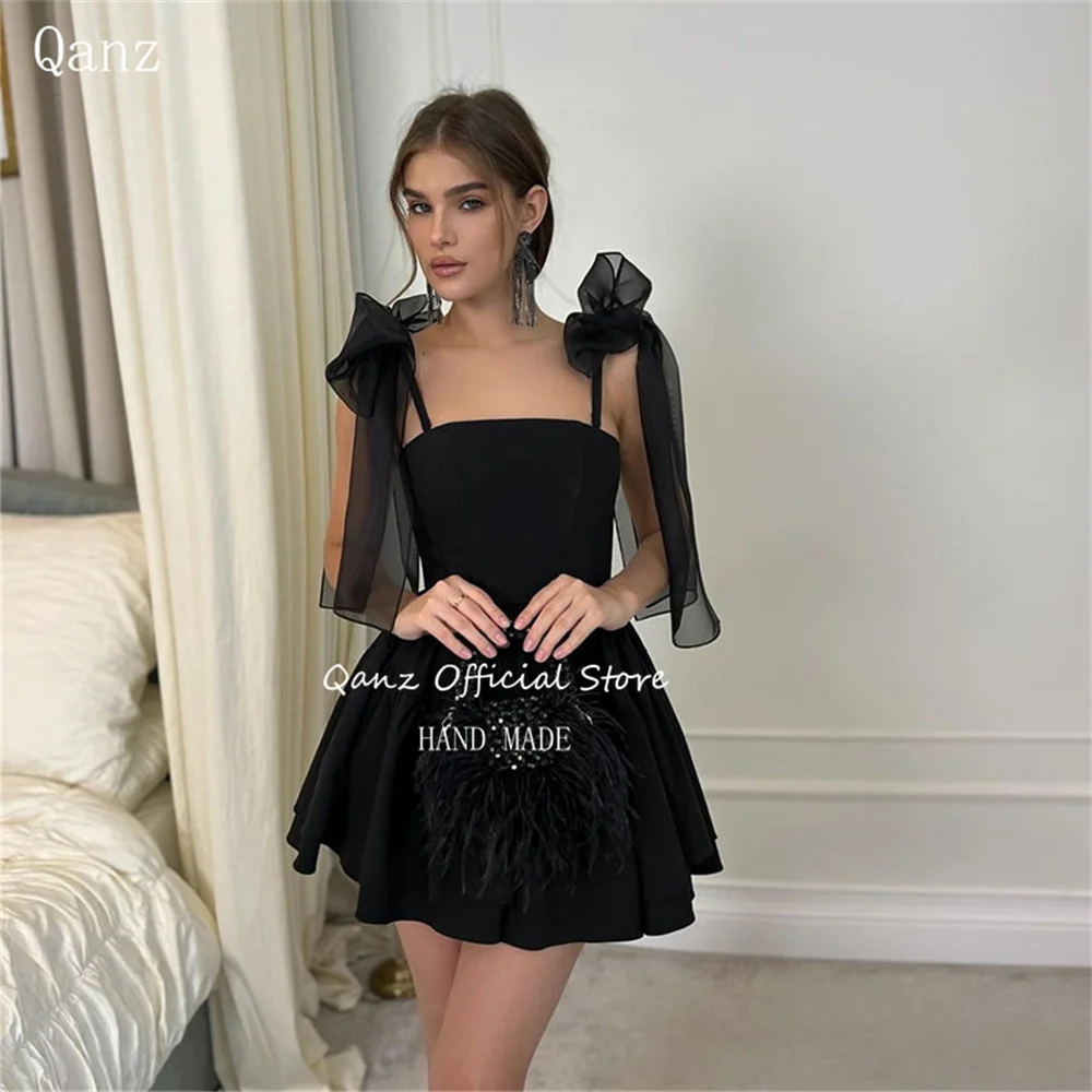 

Qanz Short Homecoming Dresses Black Satin Bow Straps A Line Graduation Dress Lace Up Back Mini Sexy Vestidos De Graduación 2024