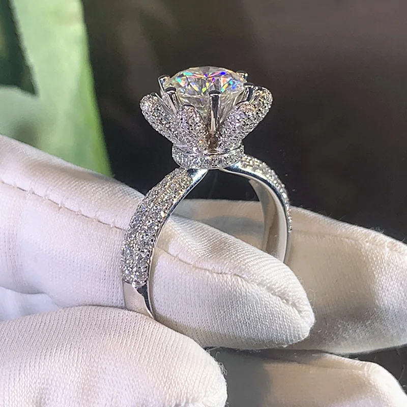 9K Au375 White Gold Women Wedding Party Engagement Ring 1 2 3 4 5 Carat Round Moissanite Diamond Ring Flower Trendy Elegant
9K Au375 White Gold Women Wedding Party Engagement Ring 1 2 3 4 5 Carat Round Moissanite Diamond Ring Flower Trendy Elegant