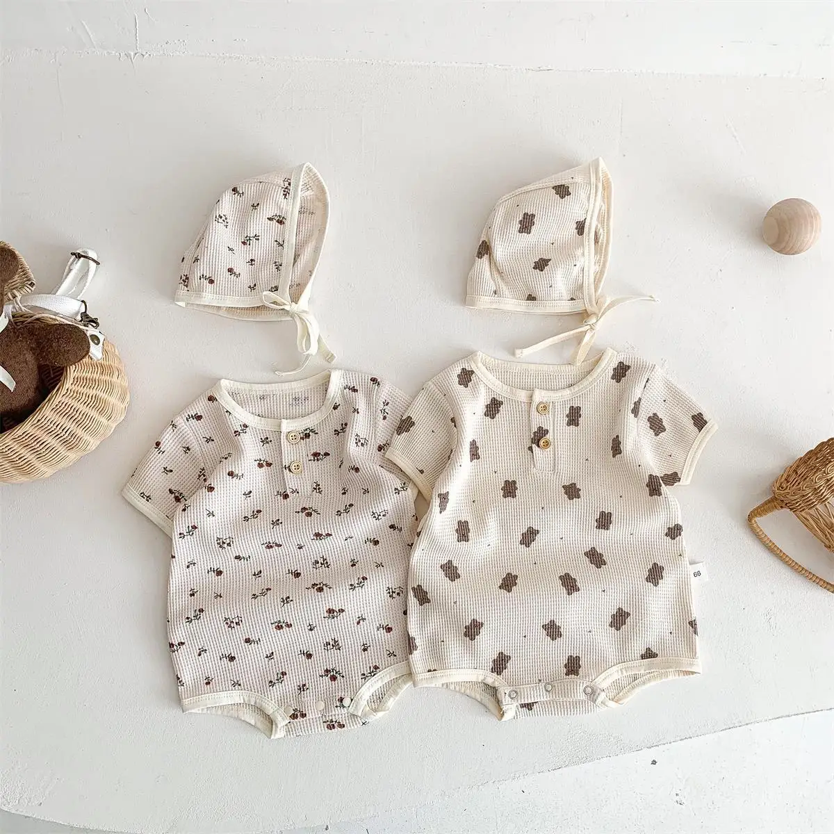 Summer Newborn Baby Boy Girl Romper Clothes Short Sleeve Bear Flower Pattern Cotton Overalls With Hat 2PCS Outfits Infant Suit
Summer Newborn Baby Boy Girl Romper Clothes Short Sleeve Bear Flower Pattern Cotton Overalls With Hat 2PCS Outfits Infant Suit