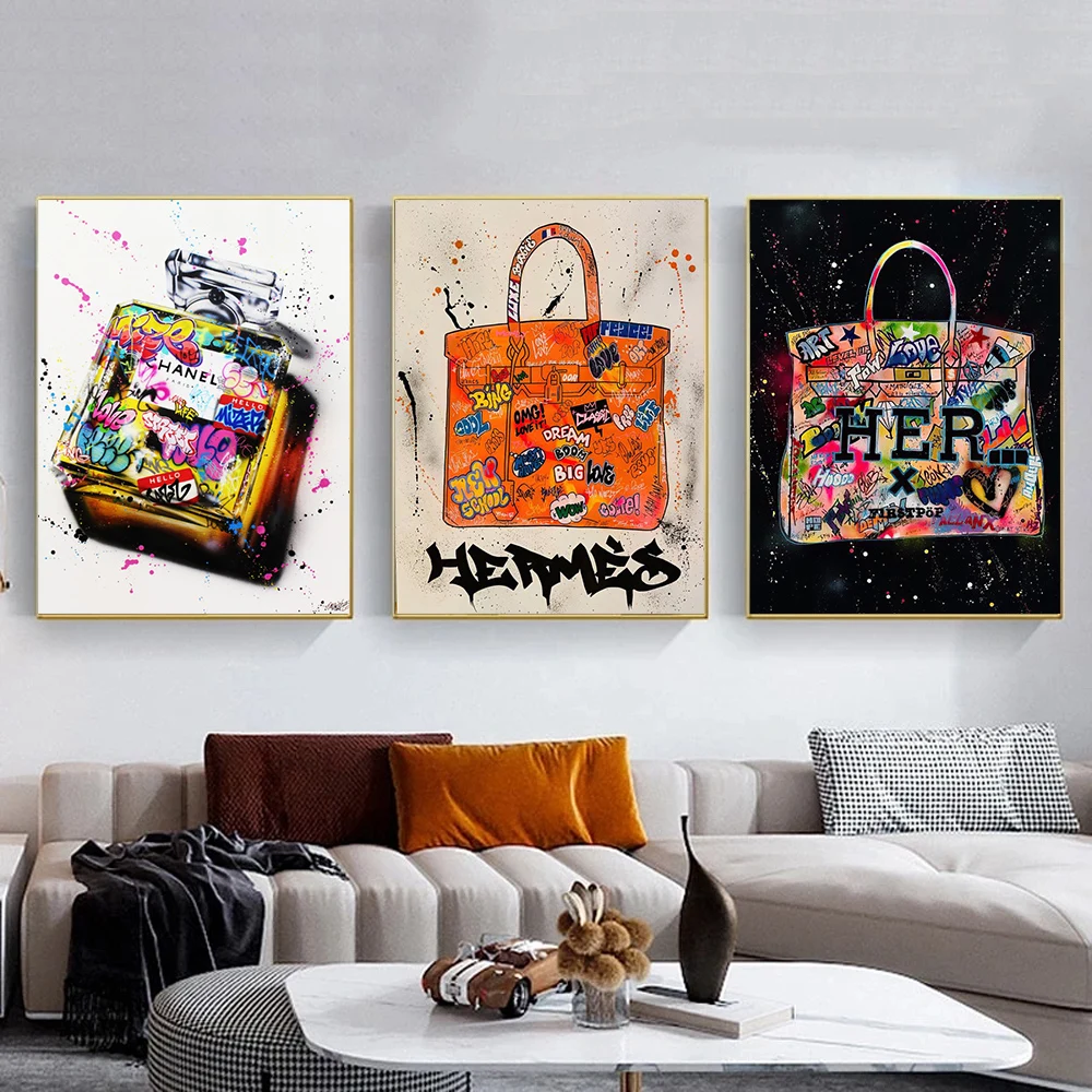 Fashion Graffiti Bag Perfume Wall Art Poster Modern Popular Living Room Home Decor Canvas Painting Mural Prints Pictures Artwork
Fashion Graffiti Bag Perfume Wall Art Poster Modern Popular Living Room Home Decor Canvas Painting Mural Prints Pictures Artwork