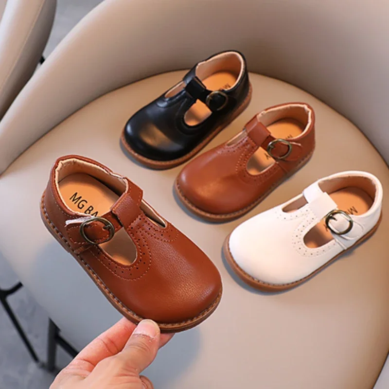 Новинка 2024, Детские Туфли Мэри Джейн в британском стиле, Т-образный ремешок, три цвета, винтажные кожаные туфли для маленьких девочек, школьные детские туфли на плоской подошве для мальчиков 
Новинка 2024, Детские Туфли Мэри Джейн в британском стиле, Т-образный ремешок, три цвета, винтажные кожаные туфли для маленьких девочек, школьные детские туфли на плоской подошве для мальчиков
