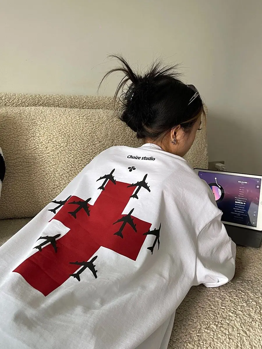 Fashion heavy cotton Korean street airplane print T-shirt women loose casual oversize couple short sleeved trendy T-shirt y2k
Fashion heavy cotton Korean street airplane print T-shirt women loose casual oversize couple short sleeved trendy T-shirt y2k