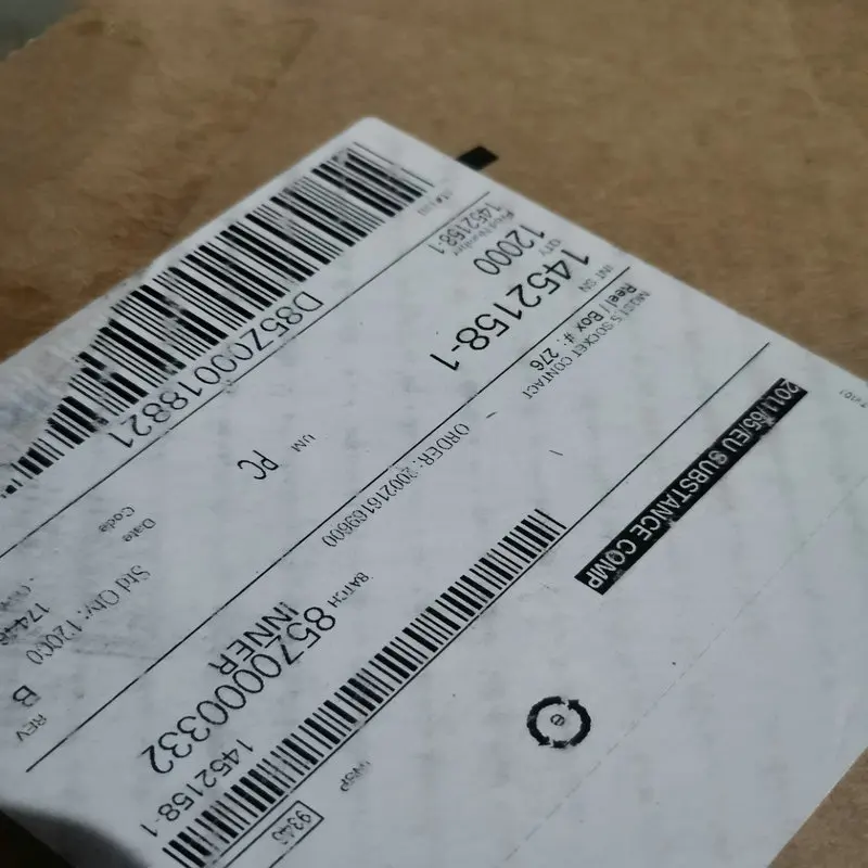 100 шт. оригинальный разъем TE 1452158-1
100 шт. оригинальный разъем TE 1452158-1