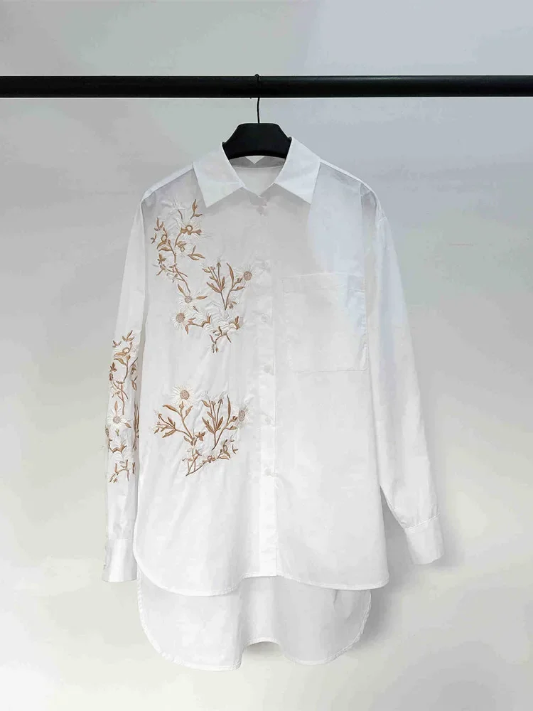Women's Shirt 2024 New Spring Floral Embroidery Turn-Down Collar Single Breasted Loose Casual Long Sleeve Blouse
Women's Shirt 2024 New Spring Floral Embroidery Turn-Down Collar Single Breasted Loose Casual Long Sleeve Blouse