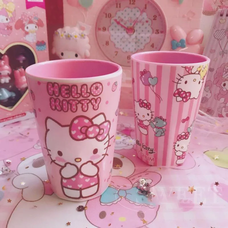 350Ml Kawaii Sanrio Anime Tooth Glass Cute Hello Kitty Cartoon High-Capacity Fall Prevention Toothbrush Cup Gifts for Girls
350Ml Kawaii Sanrio Anime Tooth Glass Cute Hello Kitty Cartoon High-Capacity Fall Prevention Toothbrush Cup Gifts for Girls