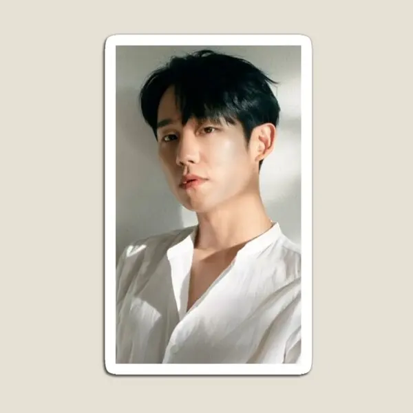 Jung Hae In магнит для детской модели, Милый Забавный красочный декор, детский держатель, холодильник, детские наклейки, игрушка для дома для детей
Jung Hae In магнит для детской модели, Милый Забавный красочный декор, детский держатель, холодильник, детские наклейки, игрушка для дома для детей