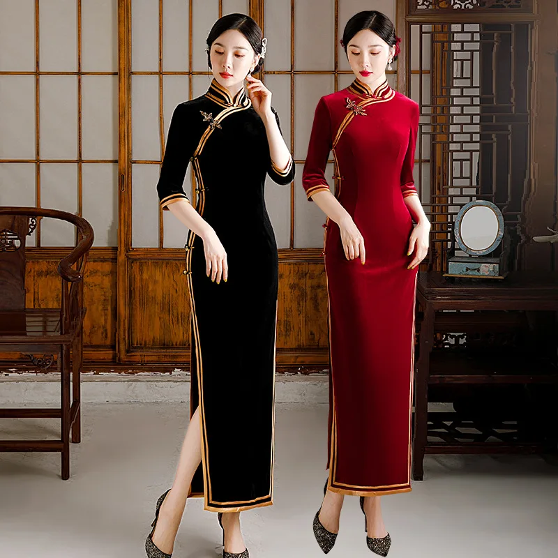 Velvet Cheongsam Autumn And Winter New Retro Improved Chinese Traditional Dresses Qipao Tang Suit Long Sleeve Evening Dress
Velvet Cheongsam Autumn And Winter New Retro Improved Chinese Traditional Dresses Qipao Tang Suit Long Sleeve Evening Dress