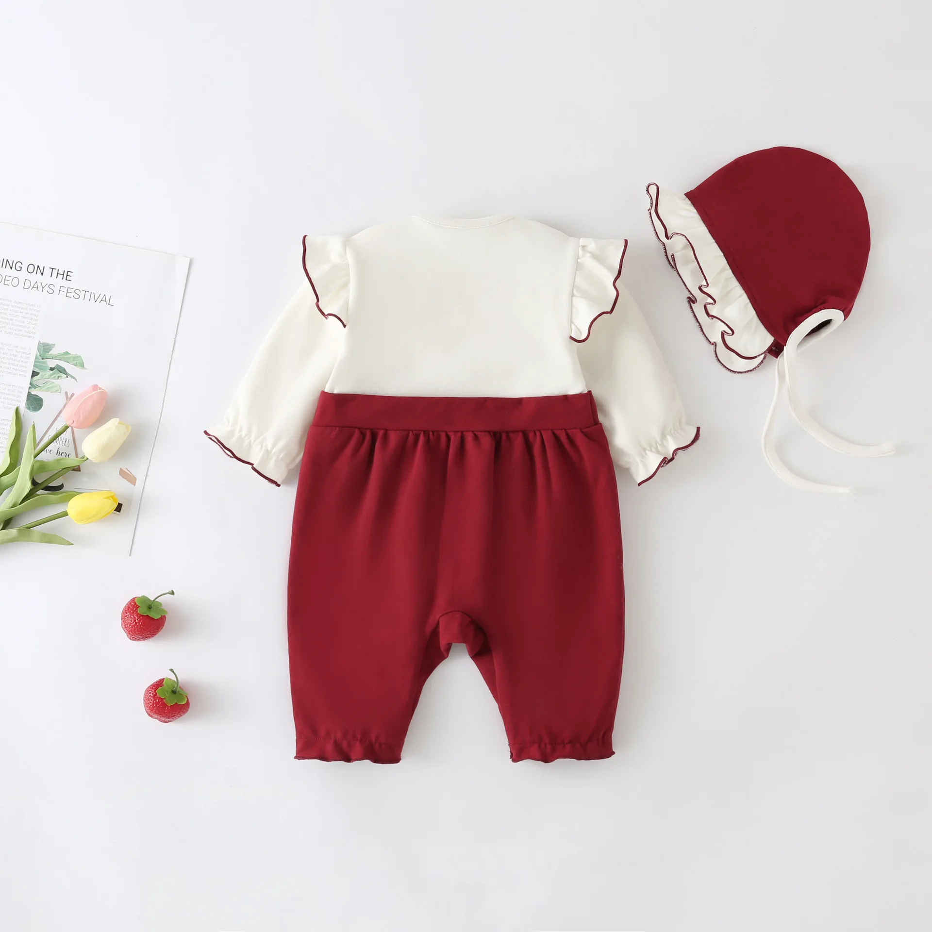 

Newborn jumpsuit clothing autumn and winter red full moon crawling clothes taking photos of baby girls baby babies 100 days old