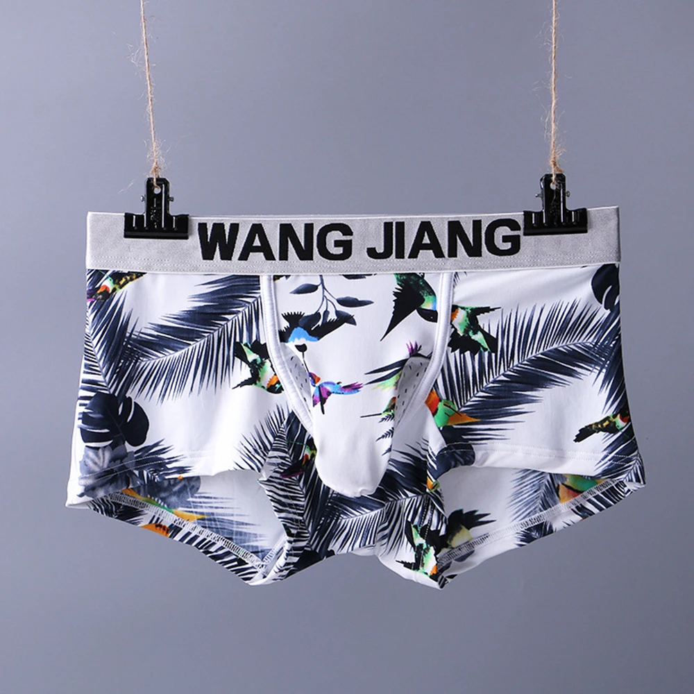 Mens Printed Boxer Briefs Comfortable Soft Shorts Trunks Ultra Thin Breathable Print Underwear Bulge Pouch Underpants Lingerie
Mens Printed Boxer Briefs Comfortable Soft Shorts Trunks Ultra Thin Breathable Print Underwear Bulge Pouch Underpants Lingerie