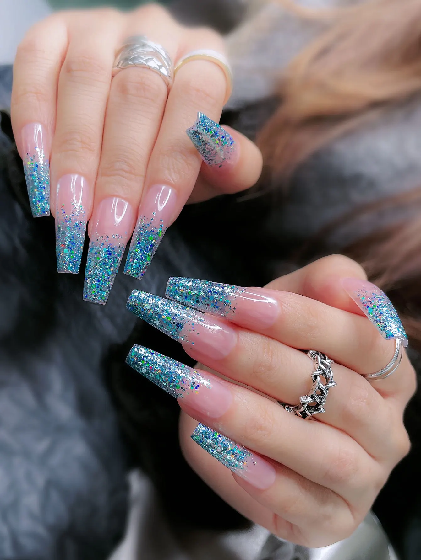 24Pcs Full Cover False Nails With Glue Artificial Long Coffin French Ballerina Detachable Fake Nail Press On Wearable Nail Patch
24Pcs Full Cover False Nails With Glue Artificial Long Coffin French Ballerina Detachable Fake Nail Press On Wearable Nail Patch