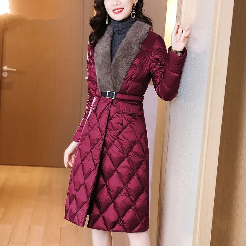 Down Padded Coat Women 2022 Winter New Temperament Fashion Slim Cotton Jacket Female Long Waist Suit Fur Collar Warm Parkas
Down Padded Coat Women 2022 Winter New Temperament Fashion Slim Cotton Jacket Female Long Waist Suit Fur Collar Warm Parkas