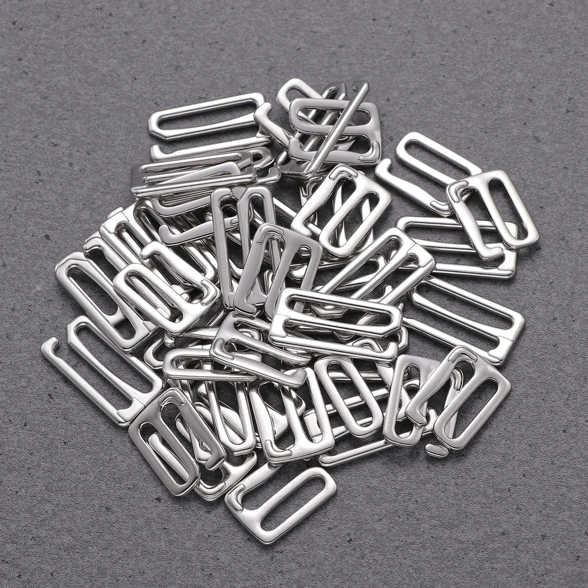 40pcs Buckle Adjustment Strap Slides Buckle Sewing Clips Clasp Hooks for Women Girls (Silver)
40pcs Buckle Adjustment Strap Slides Buckle Sewing Clips Clasp Hooks for Women Girls (Silver)