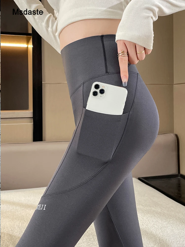 Woman Yoga Pants Sportswear Pants Stretchy elastic High Waist Slim Lady Trousers Trousers Casual Bodycon Sweatpants Women
Woman Yoga Pants Sportswear Pants Stretchy elastic High Waist Slim Lady Trousers Trousers Casual Bodycon Sweatpants Women