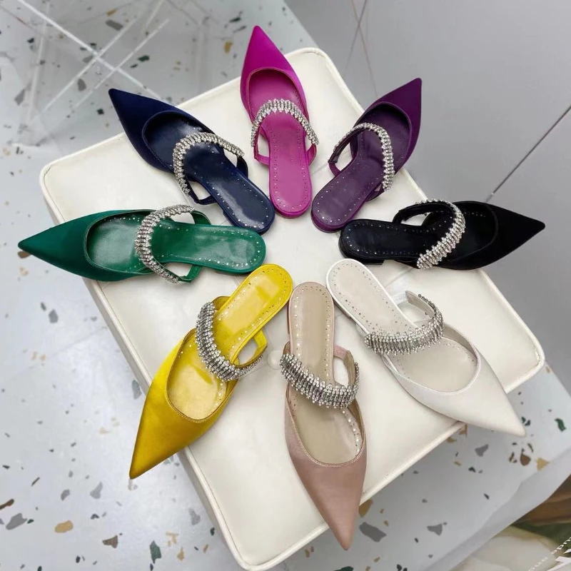 European and American Style 2023 Summer New Pointed Toe Silk Rhinestone Chain Slippers Women's Shoes
European and American Style 2023 Summer New Pointed Toe Silk Rhinestone Chain Slippers Women's Shoes