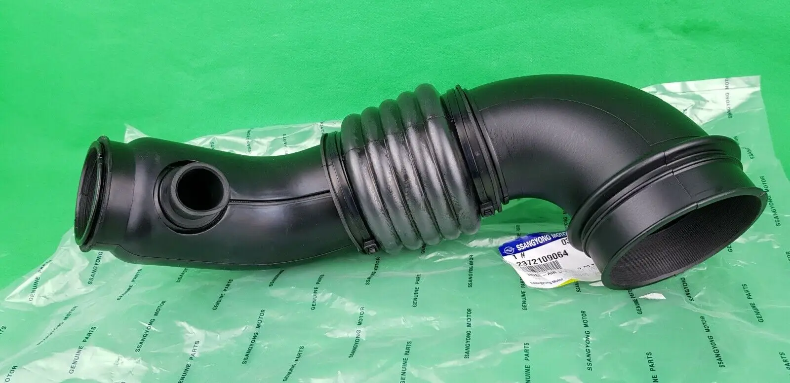 2372109062 SSANGYONG KYRON SUV 2.0 L TURBO DIESEL AIR CLEANER to TURBO CHARGER HOSE 2372109064
2372109062 SSANGYONG KYRON SUV 2.0 L TURBO DIESEL AIR CLEANER to TURBO CHARGER HOSE 2372109064