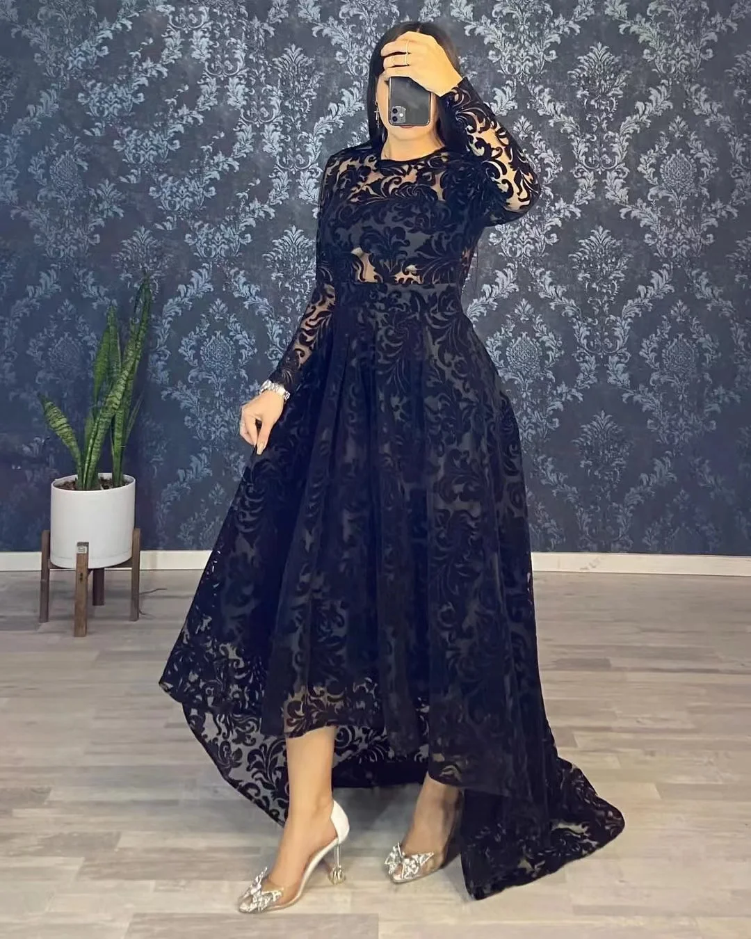 Black/Burgundy/Silver Lace Prom Dresses O-Neck Long Sleeves Homecoming Party Graduation Girls' Wear High Low Evening Gowns
Black/Burgundy/Silver Lace Prom Dresses O-Neck Long Sleeves Homecoming Party Graduation Girls' Wear High Low Evening Gowns