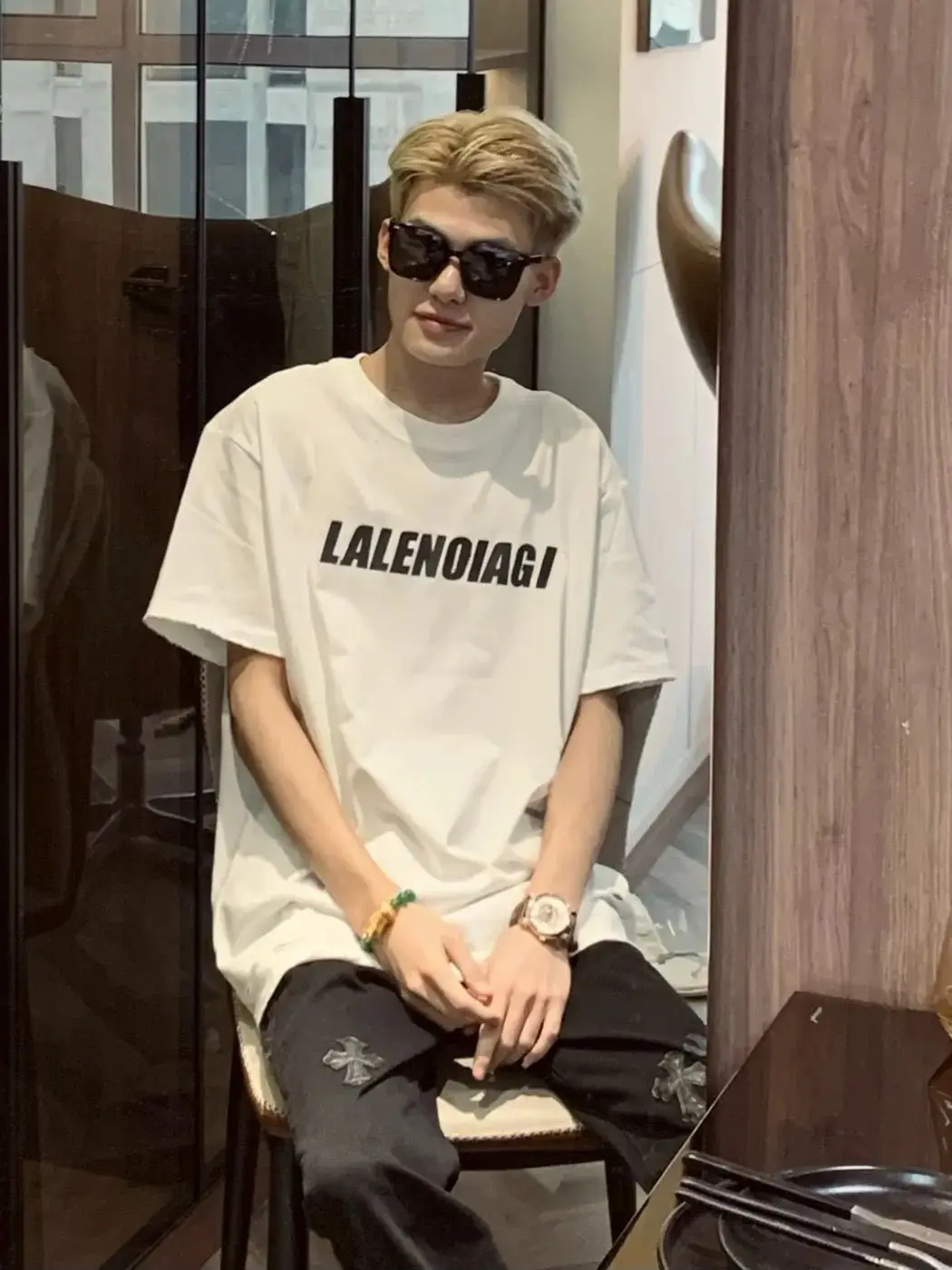 high street letter printed short-sleeved Korean T-shirt for men, summer fashion brand loose casual versatile couple tops for men
high street letter printed short-sleeved Korean T-shirt for men, summer fashion brand loose casual versatile couple tops for men