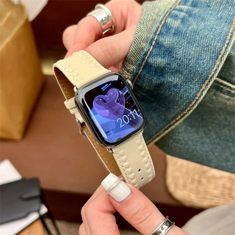 Ремешок кожаный для Apple Watch 45 мм 40 41 40 44 мм, роскошный браслет в ретро стиле для мужчин и женщин, браслет для iwatch 8 SE 7 6 5 4 3
Ремешок кожаный для Apple Watch 45 мм 40 41 40 44 мм, роскошный браслет в ретро стиле для мужчин и женщин, браслет для iwatch 8 SE 7 6 5 4 3